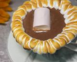 صورة لخطوة 12 من وصفة مشروب الهوت شوكليت بكريمة المارشميلو 🍫
