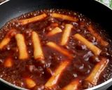 Foto langkah ke 4 dari resep Tteokbokki Tapioka.