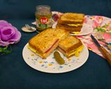 عکس مرحله 9 از دستور ساندویچ تخم مرغ و سالامی
