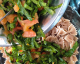 Foto del paso 4 de la receta: Ensalada con pasta farfalle integral, tomates secos, queso feta y más 😉💓