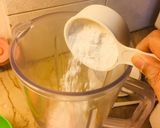 A picture of step 2 of Orange cake.