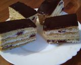 Mézes, meggyes grízes krémmel recept fázis 4 fotója