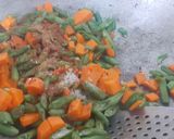 A picture of step 5 of Carrot and beans subzi.