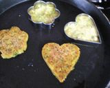 A picture of step 2 of Mixed veg multigrain chilla sandwitch.