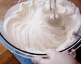 A picture of step 8 of Fluffy and Moist♪ How to make Coconut Chiffon Cake.