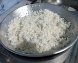 A picture of step 2 of Pandan Steamed Sticky Rice.