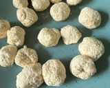 Palacsintabundában sült túrógombócok recept fázis 3 fotója