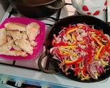 Foto del paso 3 de la receta: Sándwich de pollo y verduras