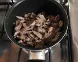 Foto del paso 4 de la receta: Arepa de queso con carne estilo goulash