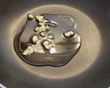 Foto del paso 2 de la receta: Calabacín con relleno de aprovechamiento