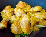 Foto langkah ke 7 dari resep Ayam Goreng Lengkuas ala Chef Muhammad.