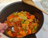 Foto del paso 4 de la receta: Filetes de lomo en salsa de verduras