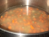 Cazuela de lentejas con chorizo antioqueño y tocineta