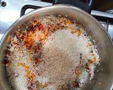 Foto del paso 2 de la receta: Arroz con choritos-longaniza