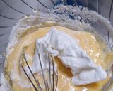 Foto langkah ke 3 dari resep Condense Milk Cotton Cake.
