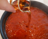 Foto del paso 4 de la receta: Salchichas frescas con salsa de tomate
