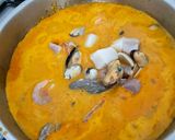 Foto del paso 6 de la receta: Pochas con marisco