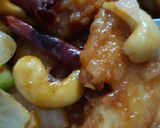 รูปขั้นตอนการทำที่ 3 ของ "ไก่ผัดเม็ดมะม่วง" 🐔🥜🌶🧅Stir Fried Chicken with Cashew Nuts