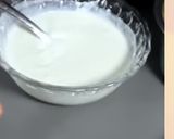 A picture of step 6 of Dahi bhalla.