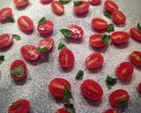 Foto del passaggio 2 della ricetta Crema di burrata, datterini confit, salsa di datterini a crudo e pane carasau