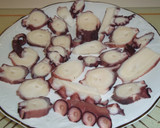 Foto del paso 2 de la receta: Pulpo congelado hervido con pimentón