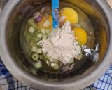 Foto langkah ke 2 dari resep Telur Dadar Krispi ala Kopi Klotok.