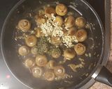 Foto del paso 3 de la receta: Champiñones al Ajo