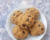 Foto langkah ke 6 dari resep Chewy and Soft Chocochips Cokies.