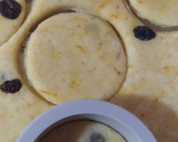 Foto del paso 2 de la receta: Galletitas De Azafrán y Pasas De Uva