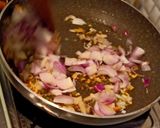 A picture of step 2 of Cauliflower parantha.