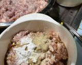 Foto langkah ke 2 dari resep Sup Jagung Telur mix Daging.