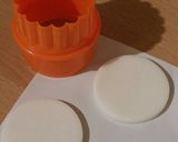 A picture of step 12 of Vickys Minion Bob Cake (Decorating Idea).