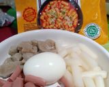 Foto langkah ke 4 dari resep Tteokbokki / Kue beras korea / Tokpoki instan (korinus).