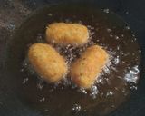 Foto langkah ke 6 dari resep Rice Nugget Sausage with Scrambled Eggs.