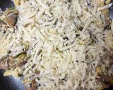 A picture of step 3 of Jamur Telur Orak Arik/Mushroom Omelette/Mantarli Yumurta.