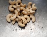 A picture of step 1 of Makhane ka chaat.