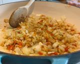 A picture of step 1 of Chicken, spinach & brown lentil coconut curry.