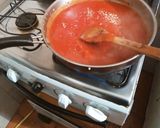 Foto del paso 2 de la receta: Moñitas con salsa de tomate y carne picada