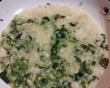 Foto del paso 1 de la receta: Tortilla de merluza con tostadas y crema de morrón