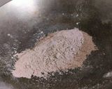 A picture of step 1 of Ragi sukhdi.