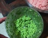 Foto del paso 1 de la receta Albóndigas de pollo con pasta y salsa de berenjenas