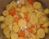 A picture of step 4 of Fried fish with potatoes.