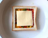 A picture of step 7 of Pocket pizza toast.