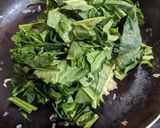 Foto del paso 2 de la receta: Revuelto de zapallitos y espinaca 🌱