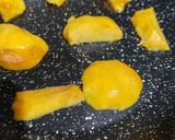Fűszeres csirkemell őszibarackos salátával recept fázis 2 fotója