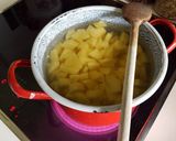Rakott csirkemell, krumplipürével, vegyes salival recept fázis 1 fotója