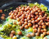 A picture of step 5 of Brown chickpeas (Kala chana) dry curry.