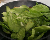 Foto del paso 6 de la receta: Salmonetes con pak Choi y gambas