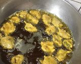 A picture of step 3 of Ajwain leaf pakora.