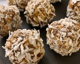 A picture of step 3 of No-Bake (Raw) Energy Bites.